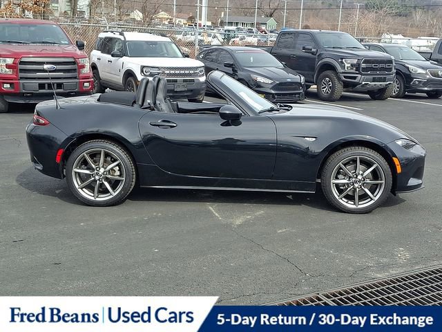 Used 2022 MAZDA MX-5 Miata Grand Touring w/ Weather Package image 11