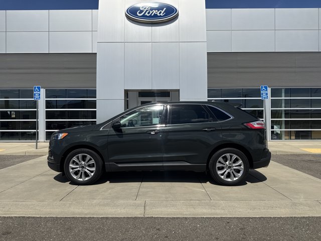 Certified 2024 Ford Edge Titanium AWD/4WD image 2