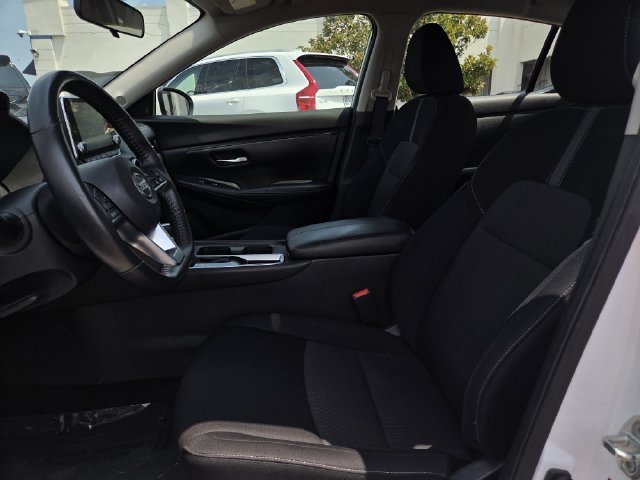 Used 2023 Nissan Sentra SV FWD image 12