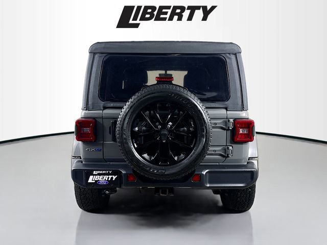 Used 2021 Jeep Wrangler Unlimited Sahara w/ Cold Weather Group image 4