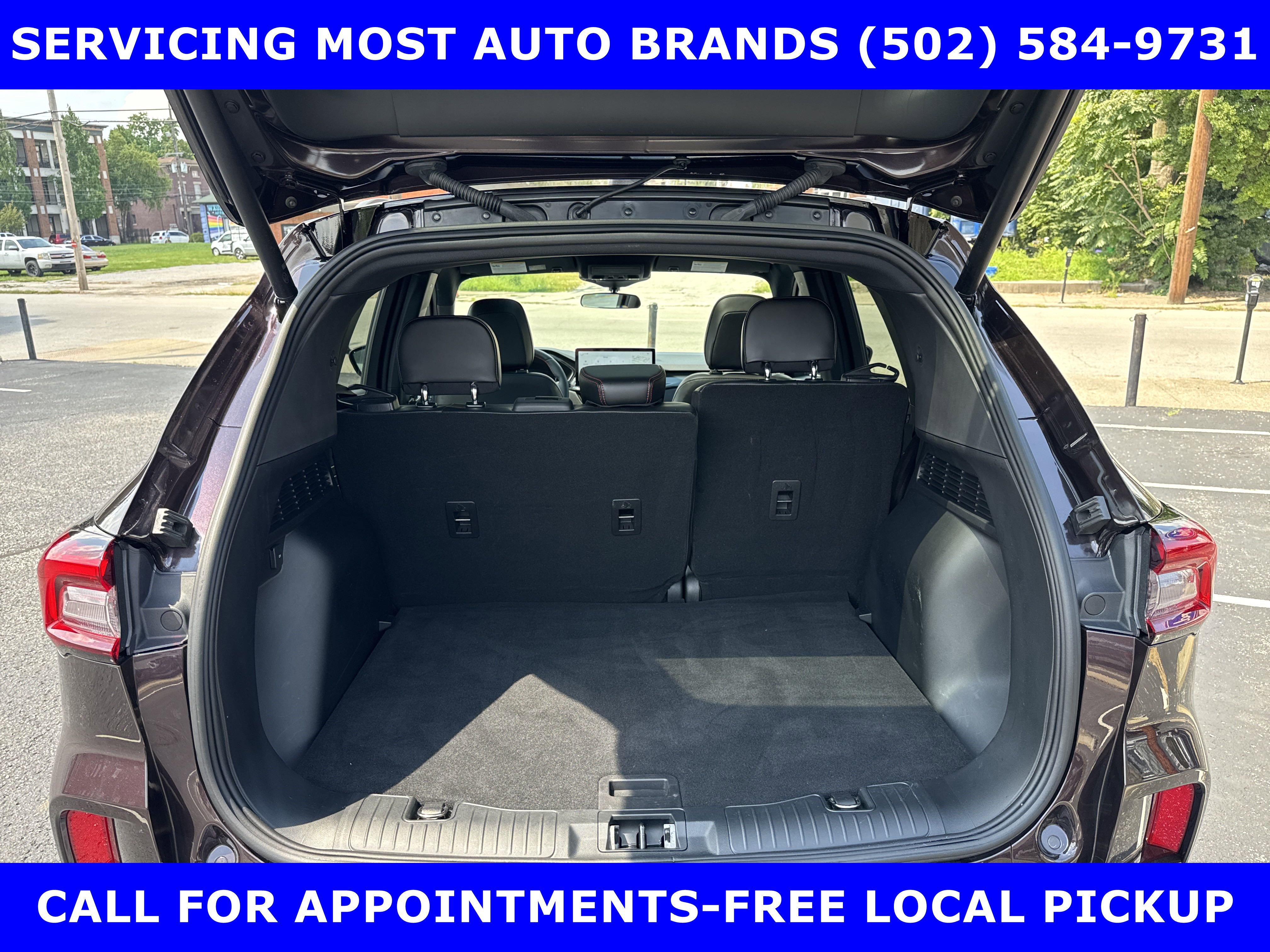 Certified 2023 Ford Escape ST-Line w/ Tech Pack #1 image 13