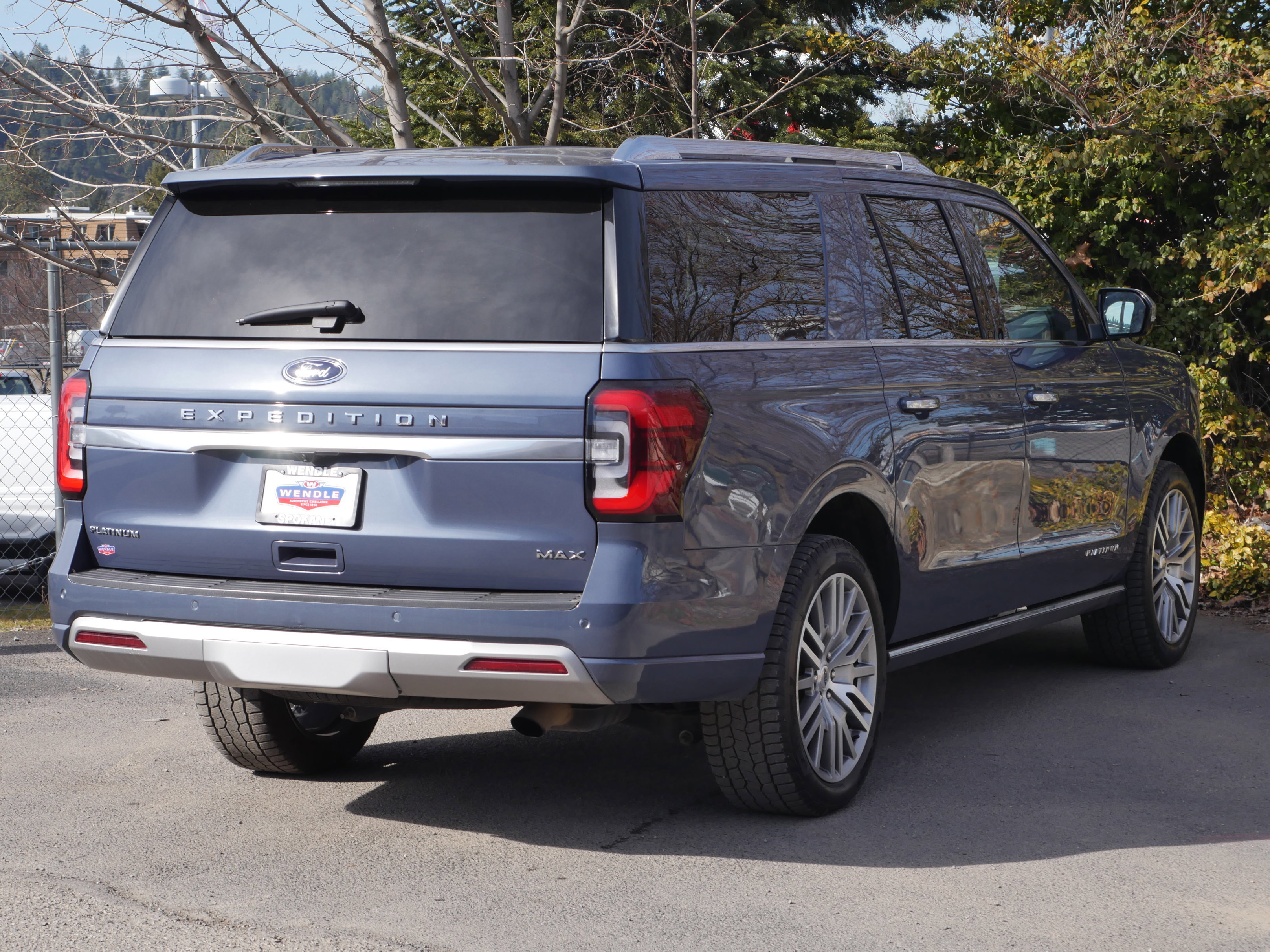 Certified 2023 Ford Expedition Max Platinum image 3