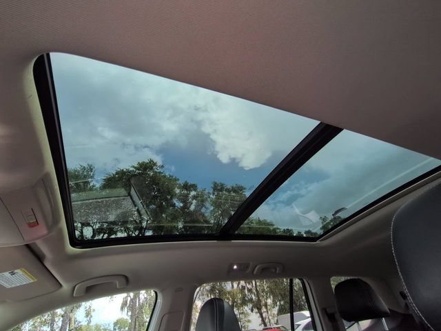 Used 2021 Volkswagen Atlas SE w/ Panoramic Sunroof Package FWD image 25