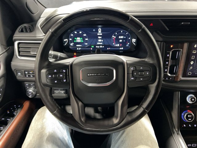 Used 2024 GMC Yukon Denali Ultimate AWD/4WD image 28