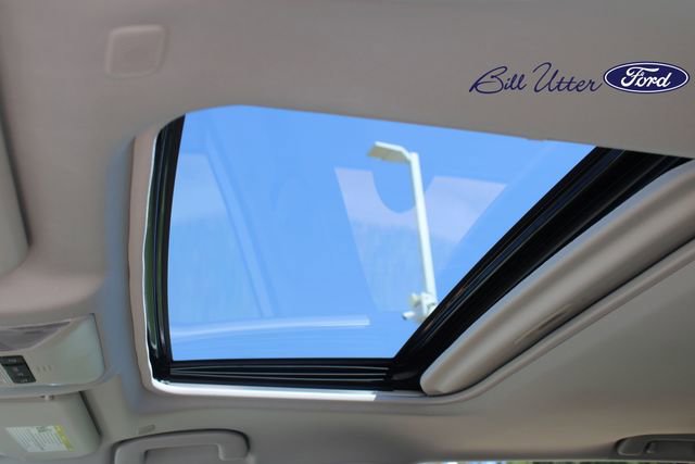 Used 2025 Toyota RAV4 Limited FWD image 17