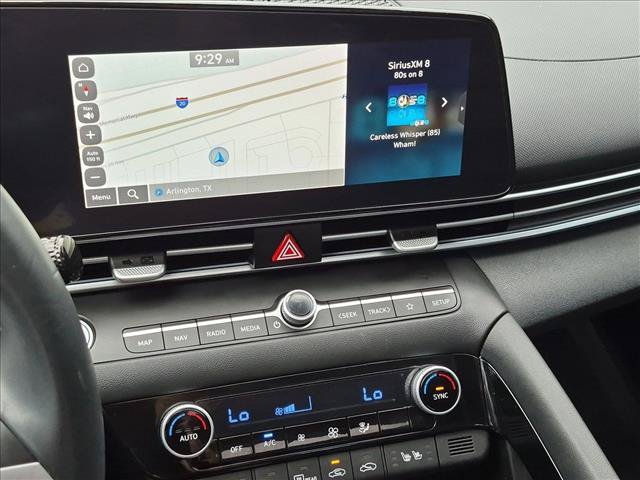 Used 2023 Hyundai Elantra Limited FWD image 15
