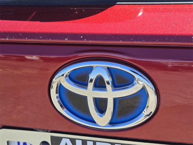 Used 2022 Toyota RAV4 XLE Premium image 9