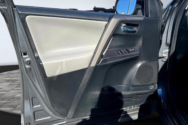 Used 2018 Toyota RAV4 XLE image 29