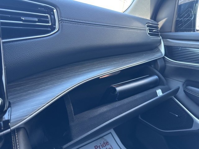 Used 2024 Jeep Wagoneer Series III image 32