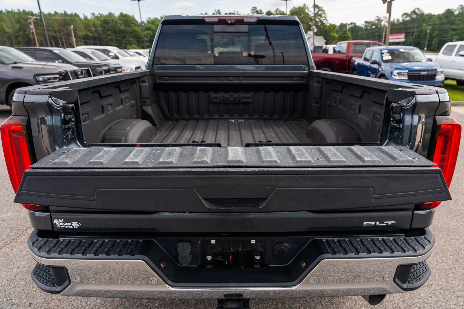 Used 2020 GMC Sierra 3500 SLT w/ SLT Premium Plus Package AWD/4WD image 16