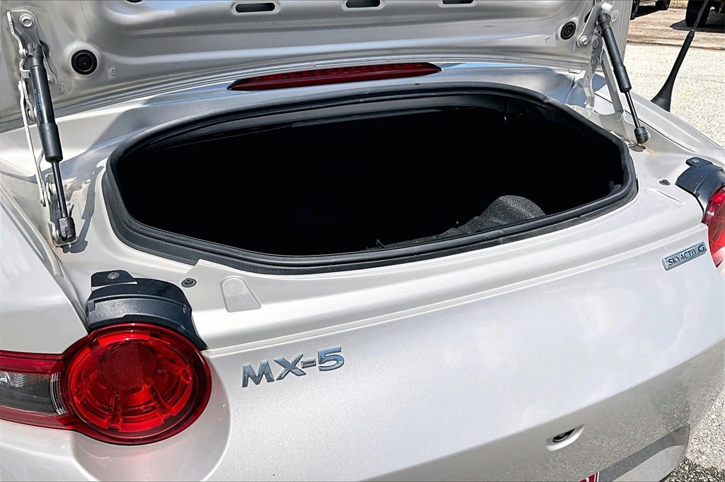 Used 2022 MAZDA MX-5 Miata Sport image 33