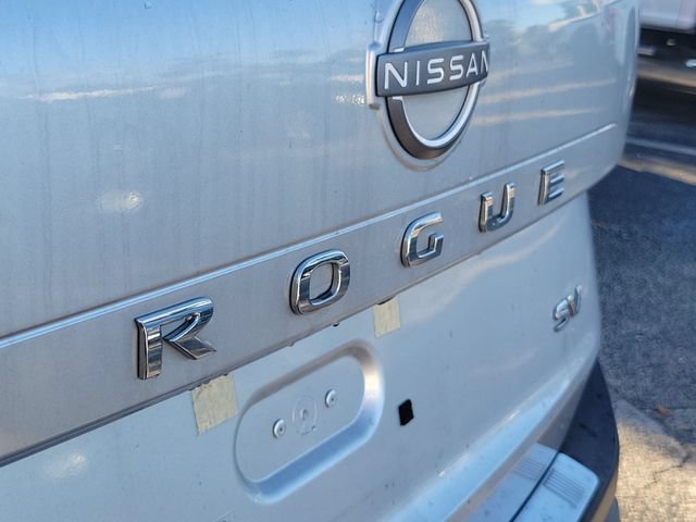 Used 2023 Nissan Rogue SV w/ SV Premium B Package FWD image 6
