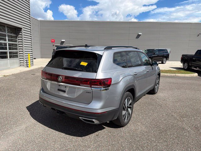 Used 2025 Volkswagen Atlas SE AWD/4WD image 5