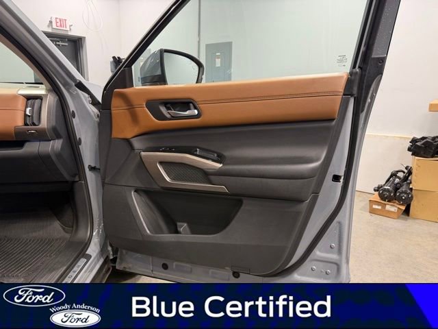 Used 2023 Nissan Pathfinder Platinum AWD/4WD image 29