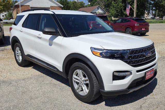 Certified 2024 Ford Explorer XLT w/ Equipment Group 202A AWD/4WD image 2