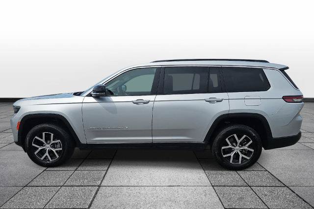 Used 2024 Jeep Grand Cherokee L Limited w/ Luxury Tech Group II AWD/4WD image 8