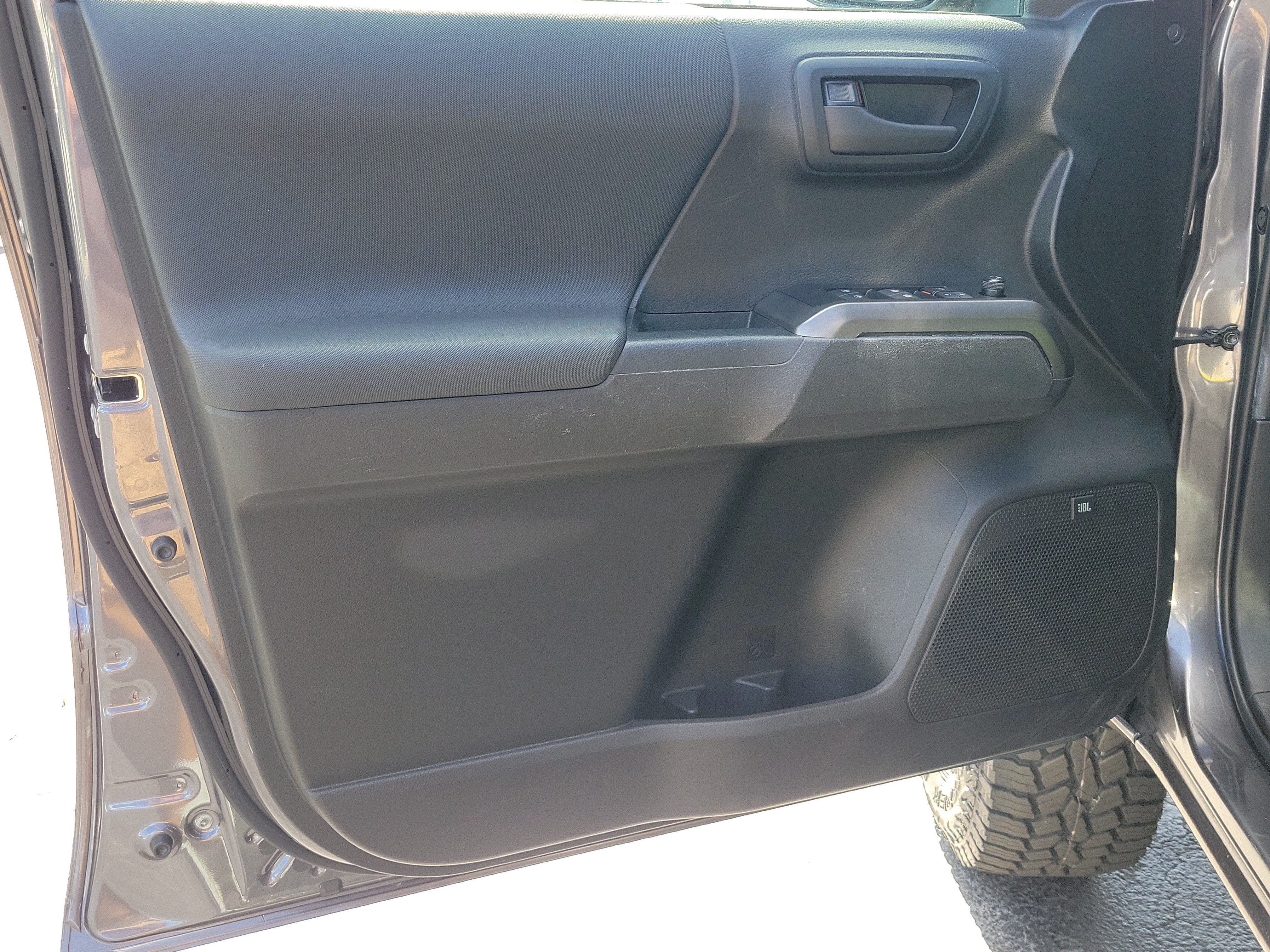 Used 2022 Toyota Tacoma TRD Pro AWD/4WD image 18