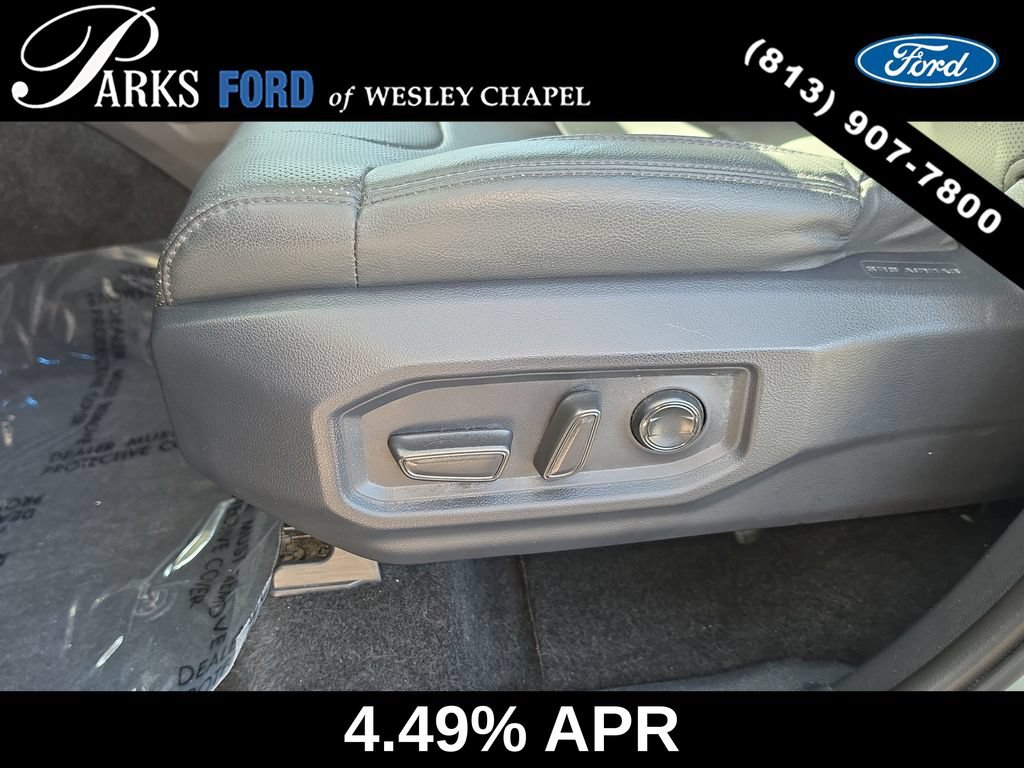 Used 2024 Toyota Tundra Limited w/ Power Package RWD image 19