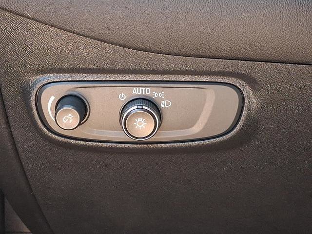 Used 2023 Chevrolet Equinox LT FWD image 25