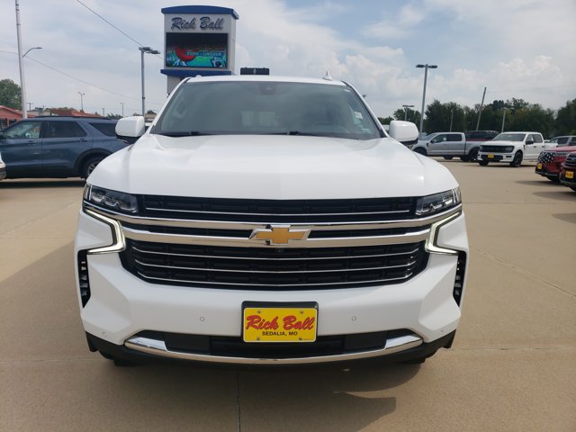 Used 2022 Chevrolet Tahoe LT w/ Luxury Package AWD/4WD image 2