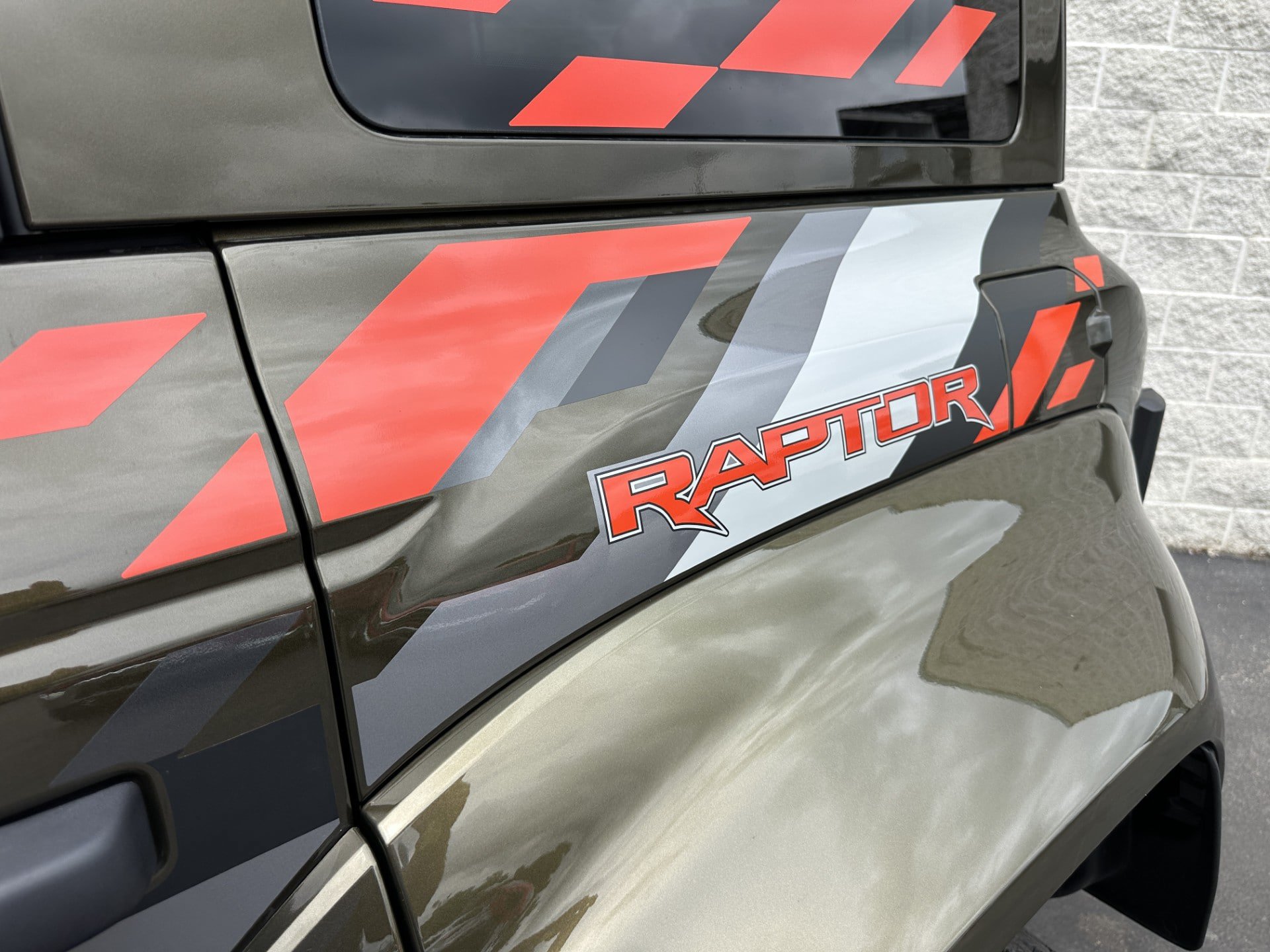 Certified 2024 Ford Bronco Raptor AWD/4WD image 9
