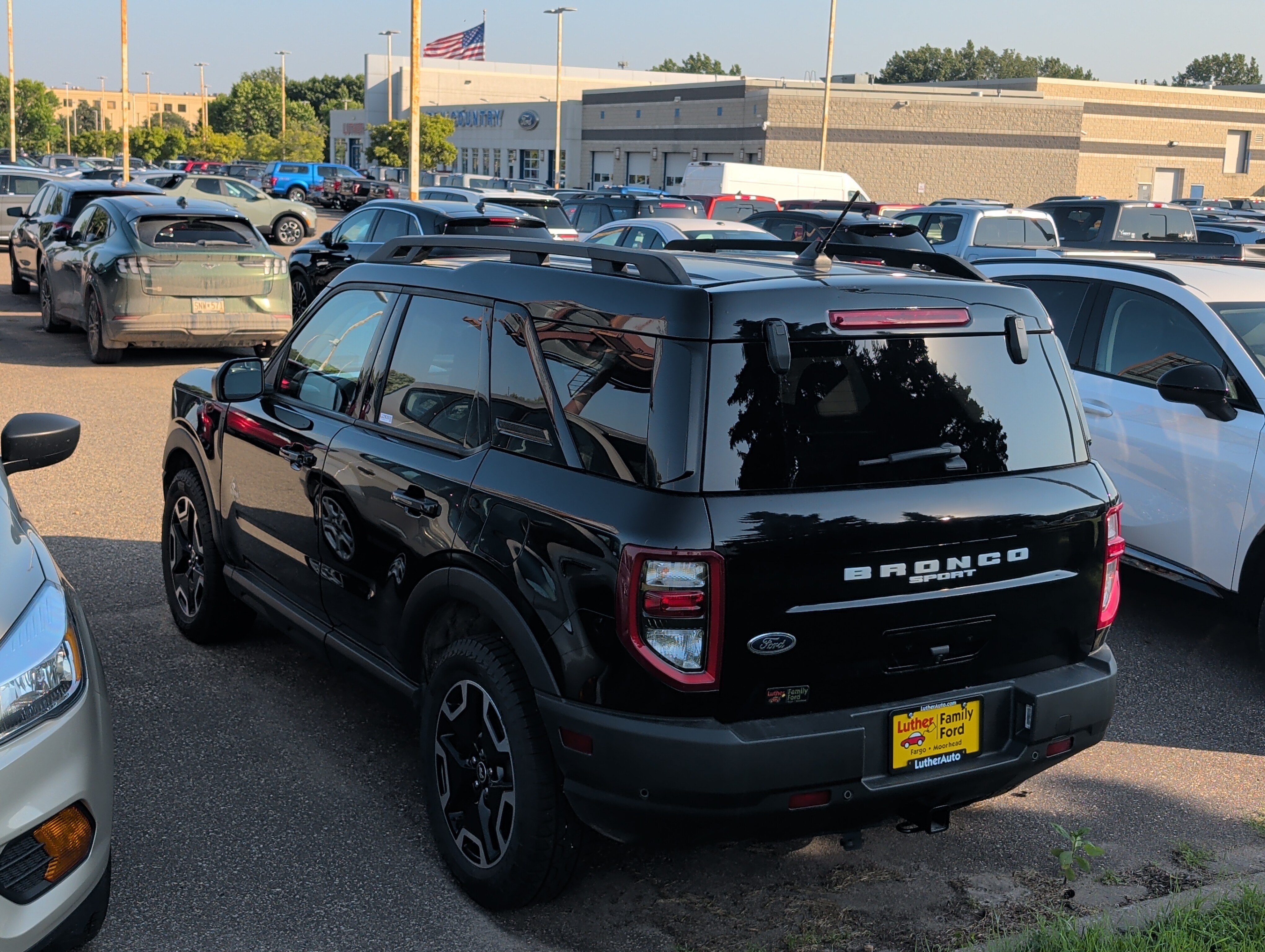 Certified 2022 Ford Bronco Sport Outer Banks AWD/4WD image 3