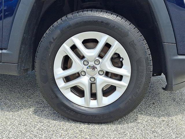 Used 2018 Jeep Compass Sport w/ Tech Group AWD/4WD image 26