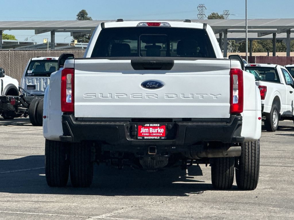 Certified 2025 Ford F350 XL w/ XL Driver Assist Package AWD/4WD image 4