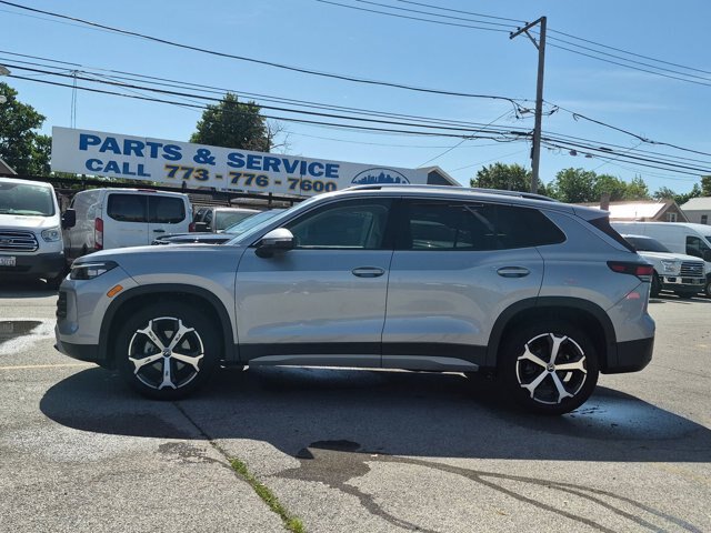 Used 2025 Volkswagen Tiguan SE FWD image 7