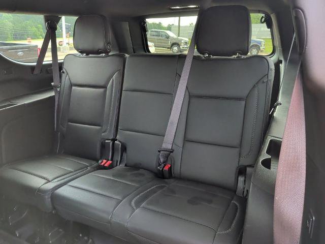 Used 2024 GMC Yukon XL Denali RWD image 11