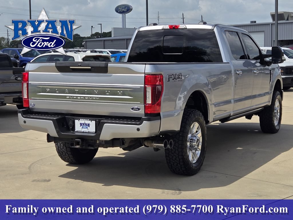 Certified 2022 Ford F350 Platinum w/ FX4 Off-Road Package AWD/4WD image 3