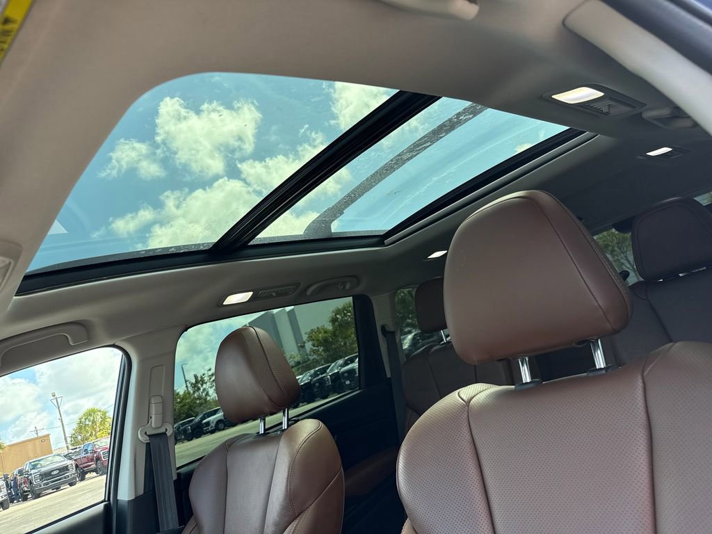 Used 2019 Subaru Ascent Touring w/ Popular Package #3 image 11