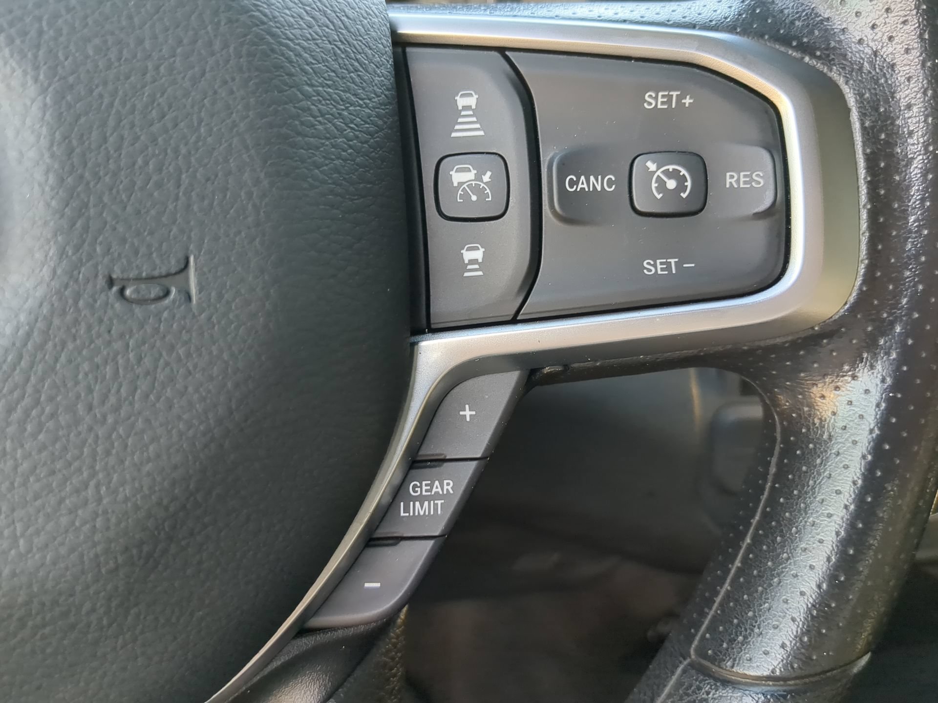 Used 2025 RAM 1500 Big Horn RWD image 64