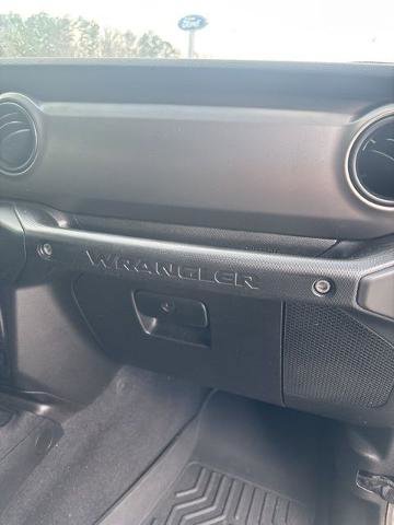 Used 2019 Jeep Wrangler Unlimited Sport S image 25
