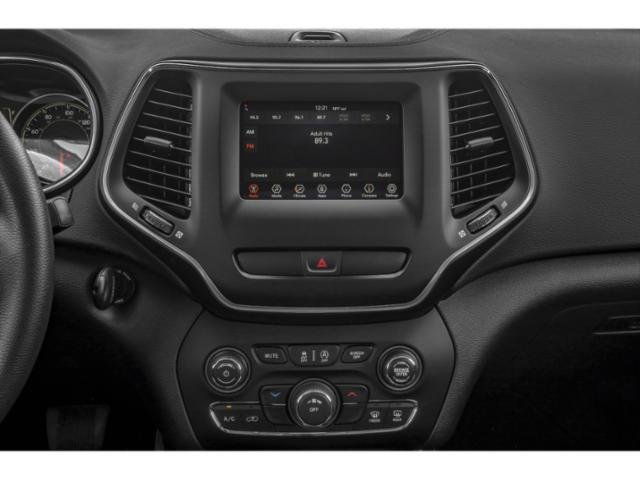 Used 2019 Jeep Cherokee Latitude w/ Popular Appearance Group FWD image 13