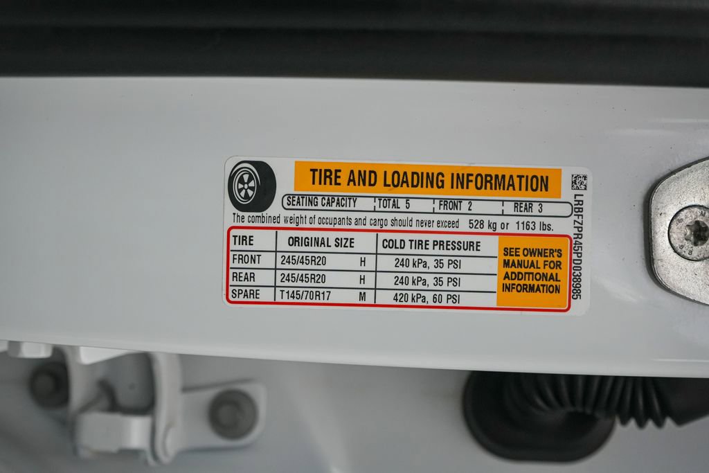 Used 2023 Buick Envision Essence w/ Sport Touring Package AWD/4WD image 23