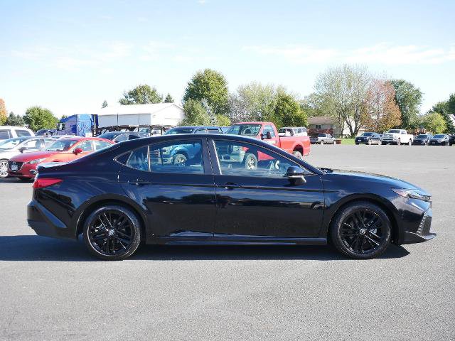 Used 2025 Toyota Camry SE FWD image 6