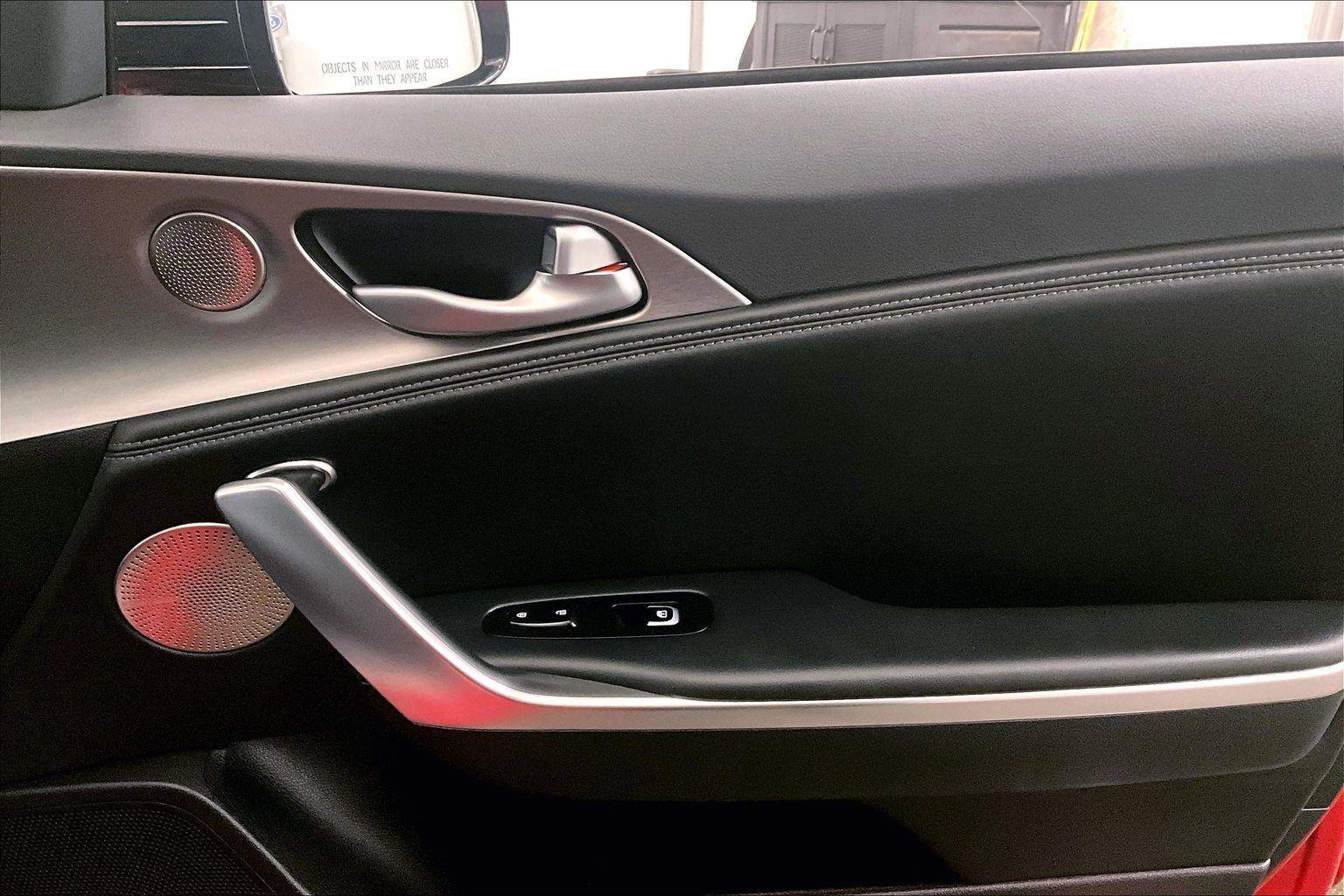 Used 2019 Kia Stinger GT1 image 23