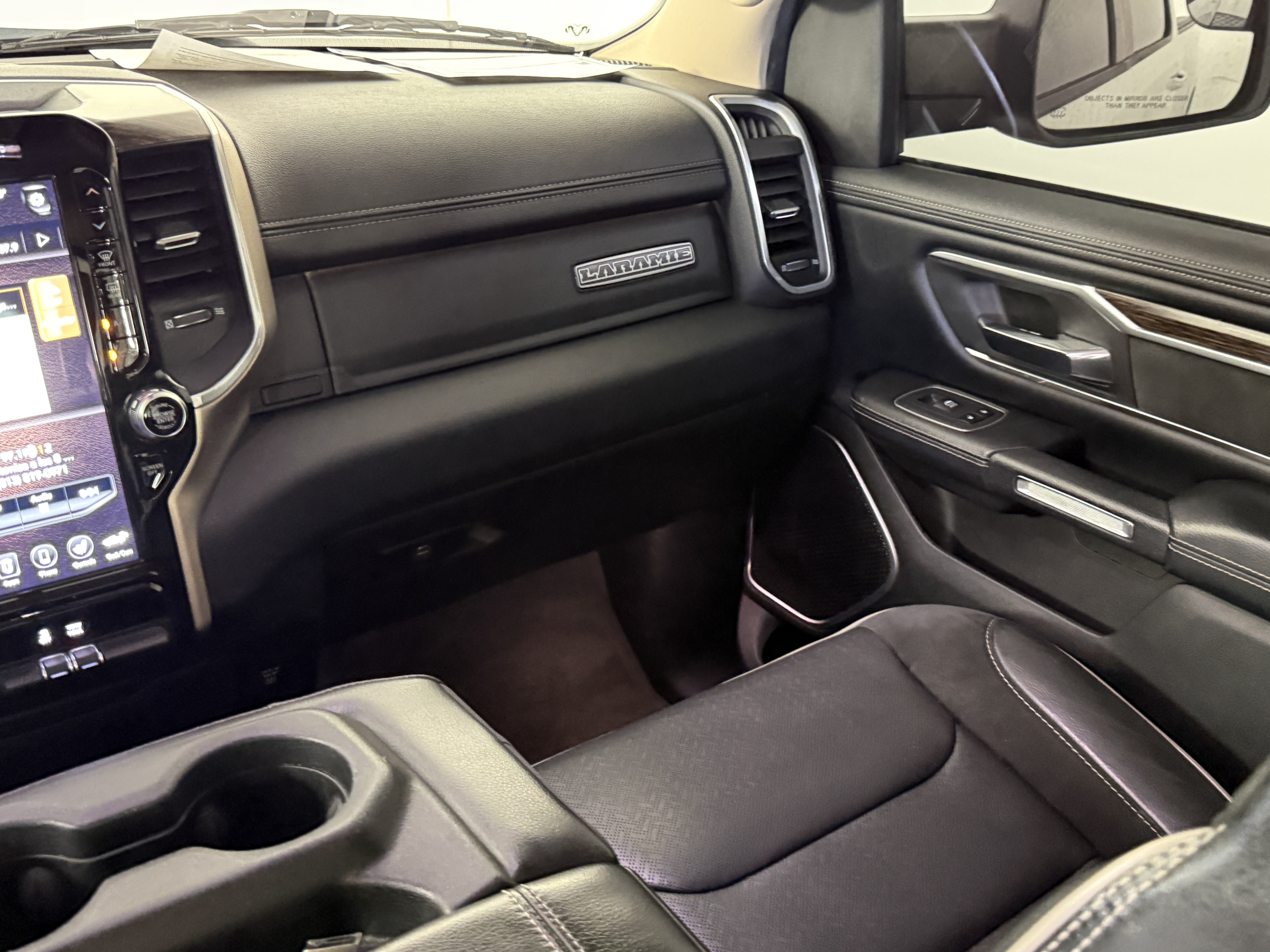 Used 2020 RAM 1500 Laramie RWD image 12