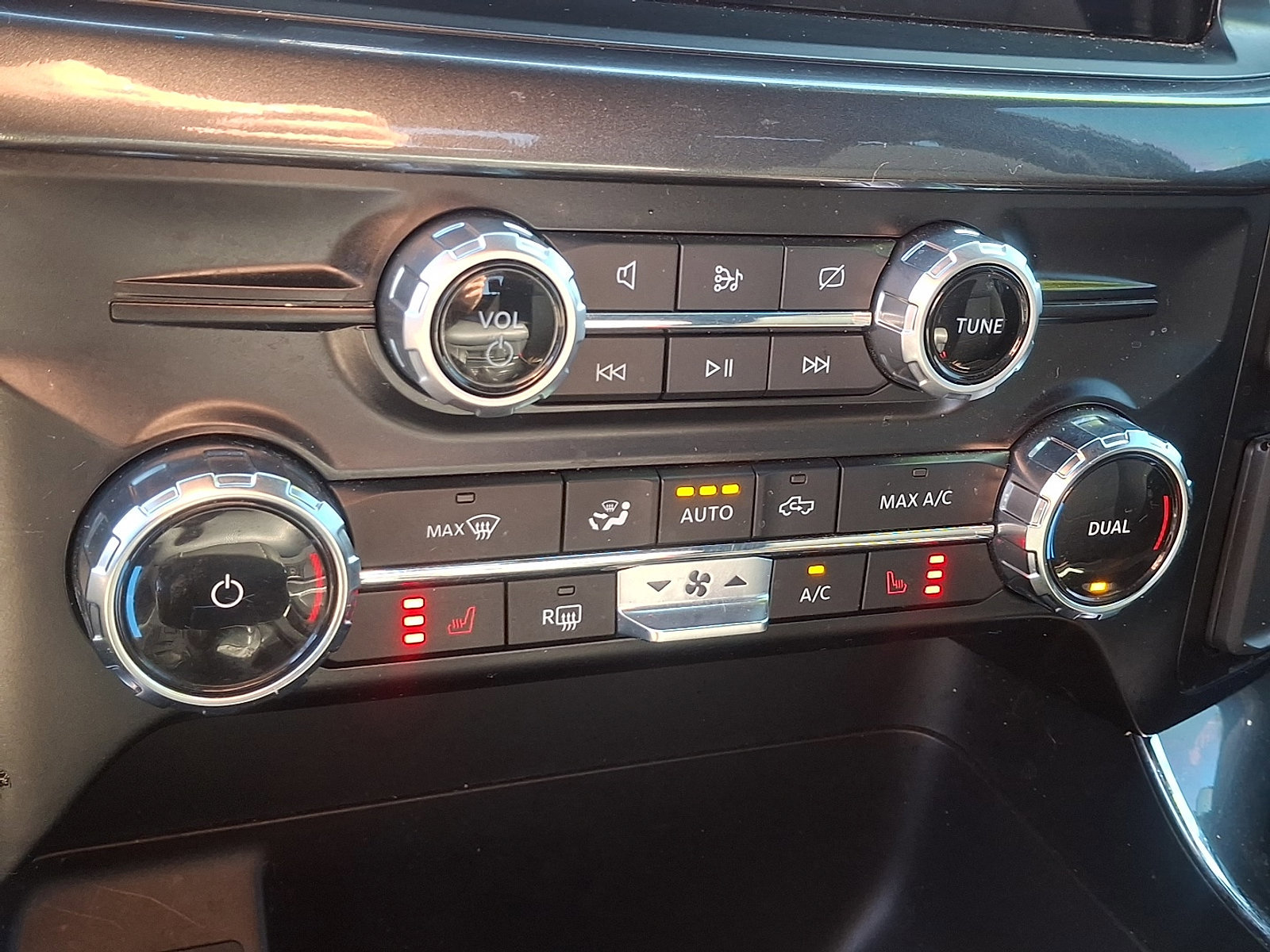 Certified 2023 Ford F150 XLT w/ Equipment Group 302A High image 15