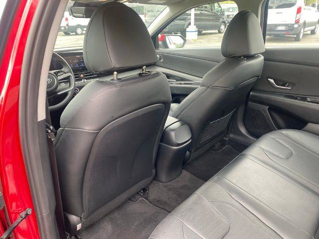 Used 2022 Hyundai Elantra Limited FWD image 30