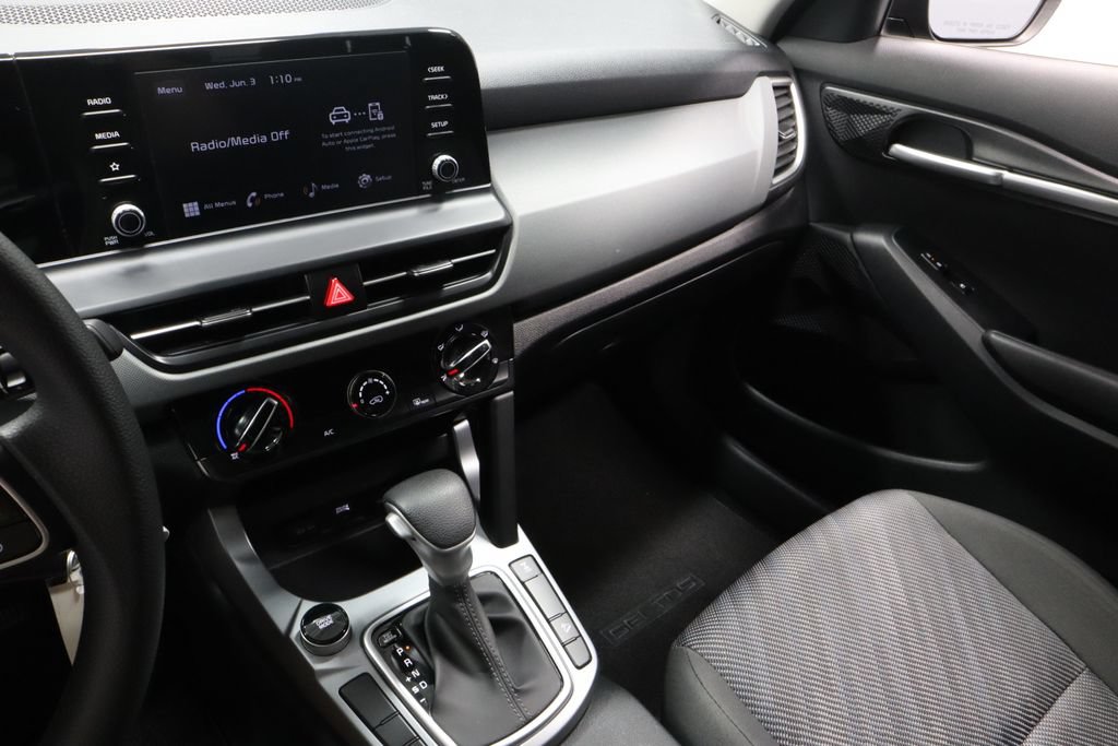Used 2024 Kia Seltos LX AWD/4WD image 23
