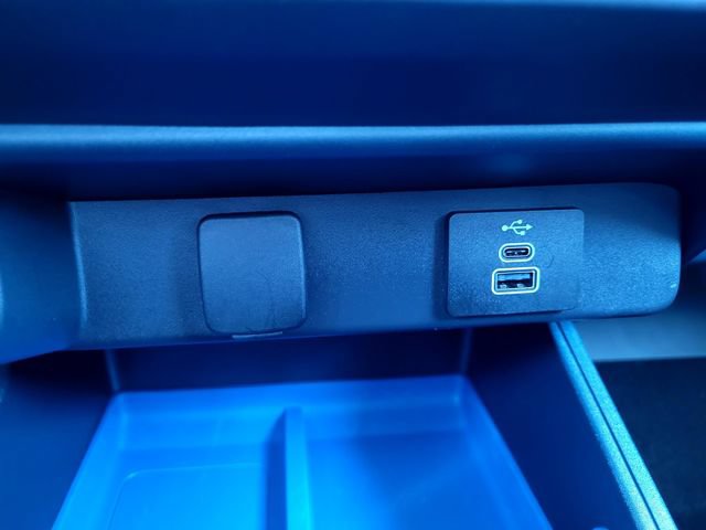 Certified 2025 Ford Maverick XLT FWD image 18