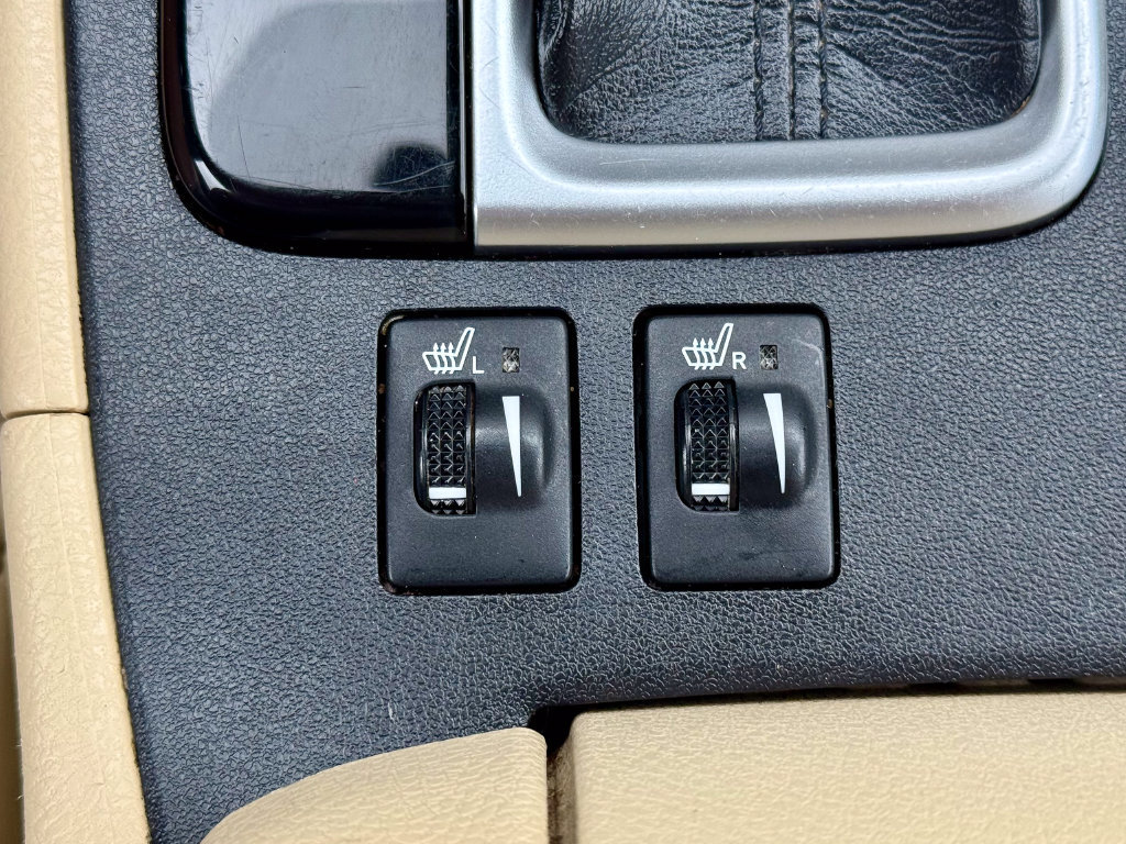 Used 2019 Toyota Highlander XLE AWD/4WD image 34