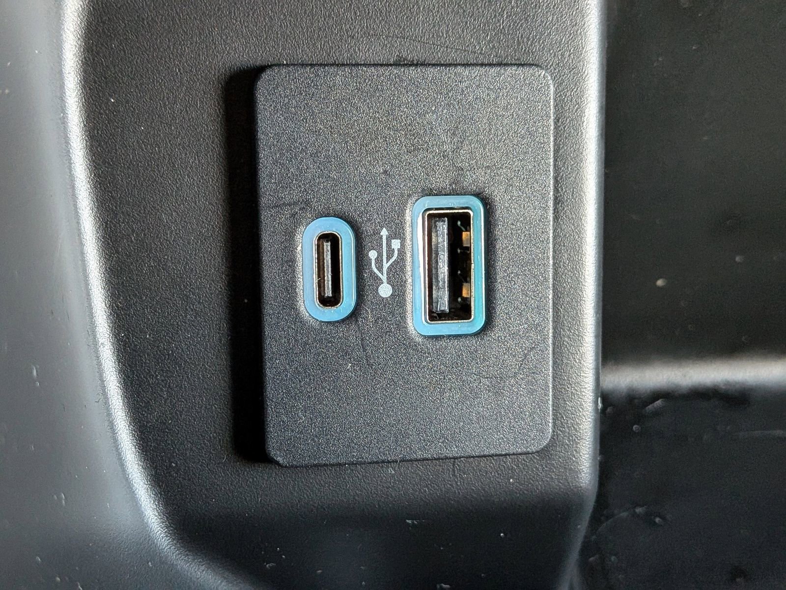 Certified 2024 Ford F150 XLT w/ Mobile Office Package image 25