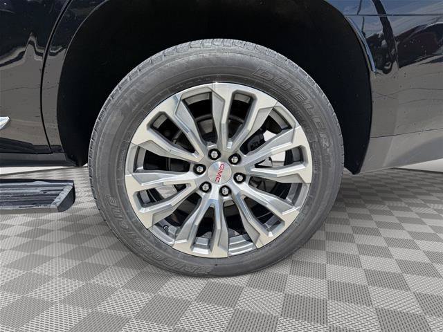 Used 2021 GMC Yukon Denali w/ Denali Premium Package AWD/4WD image 25