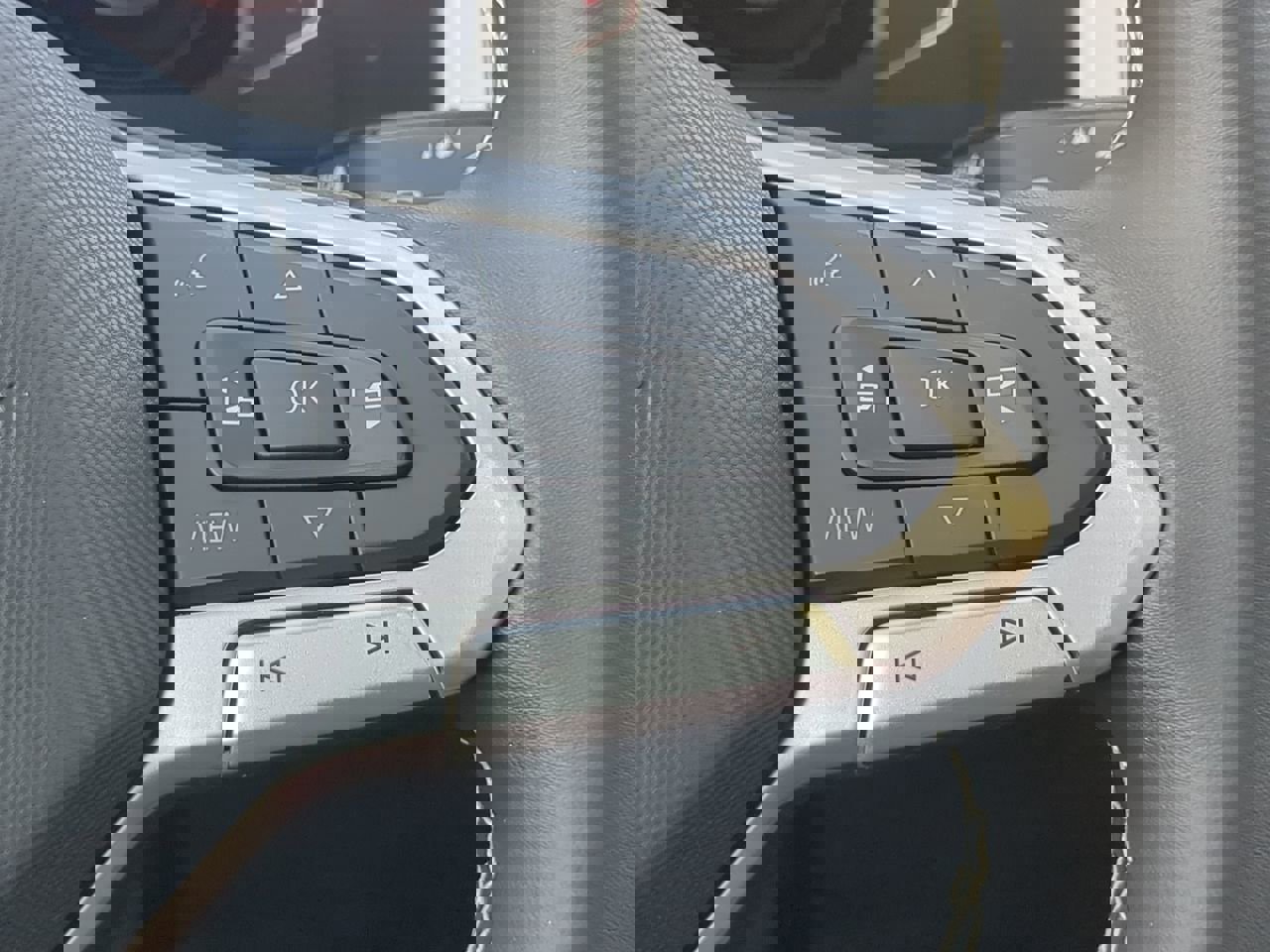 Used 2023 Volkswagen Atlas SE w/ Panoramic Sunroof Package image 24