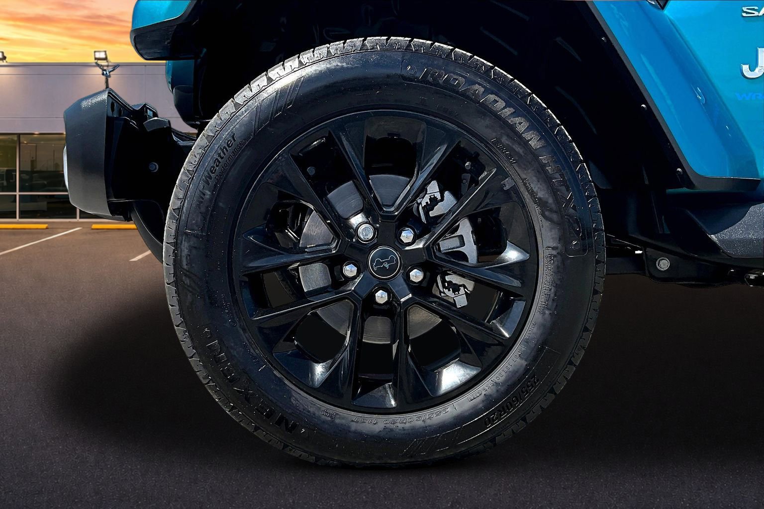 Used 2024 Jeep Wrangler Sahara w/ Technology Group AWD/4WD image 11