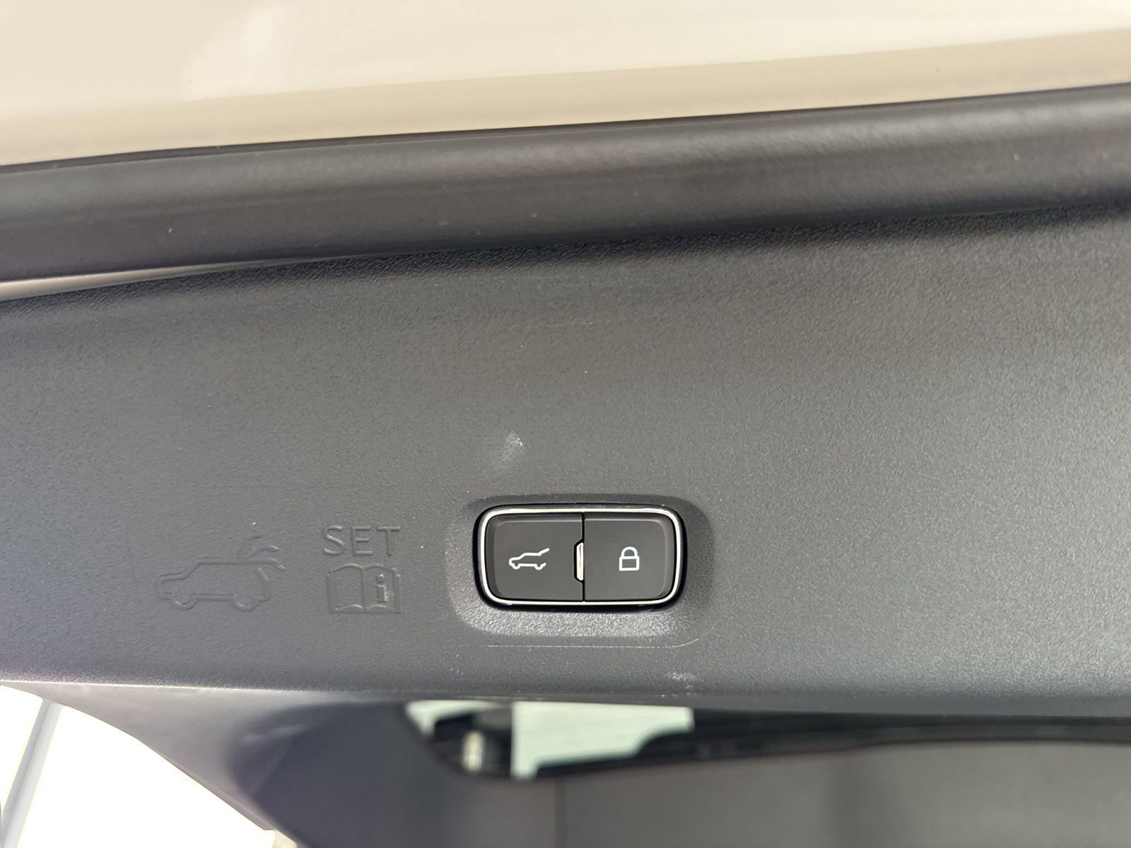 Certified 2025 Ford Expedition Platinum w/ Driver's Package image 43