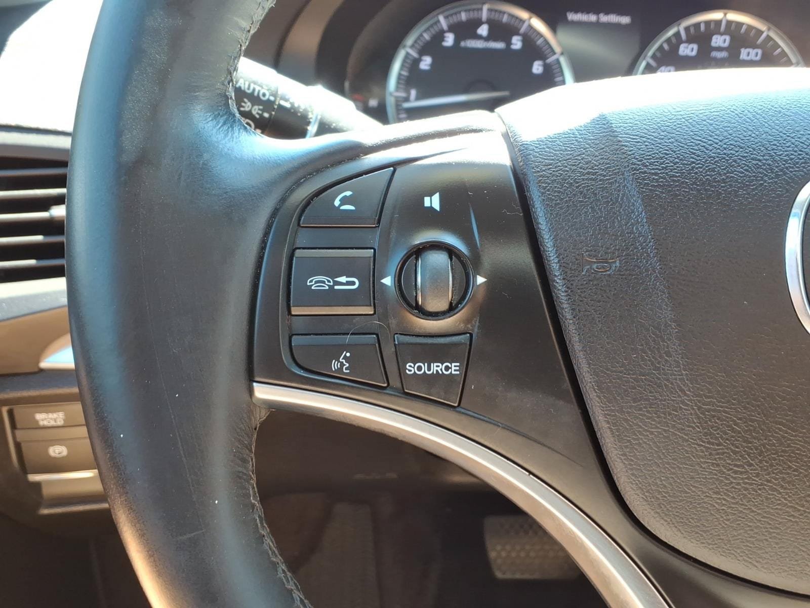 Used 2017 Acura MDX w/ Technology Package AWD/4WD image 15